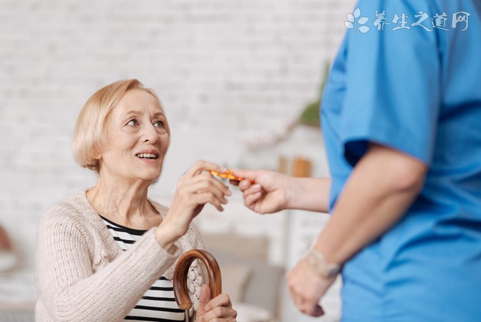 老年人如何科学饮用牛奶
