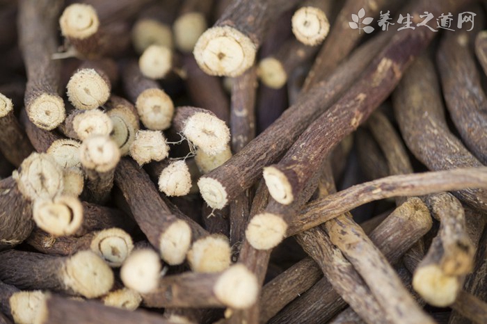 腰椎间盘突出吃什么药好