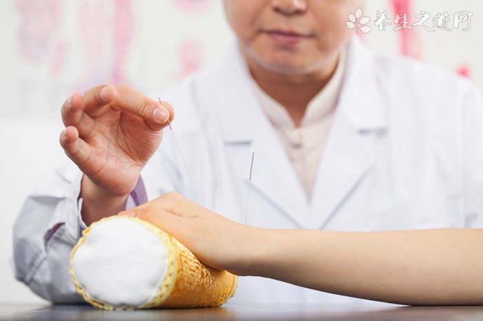 老年人鼻子出血该怎么办