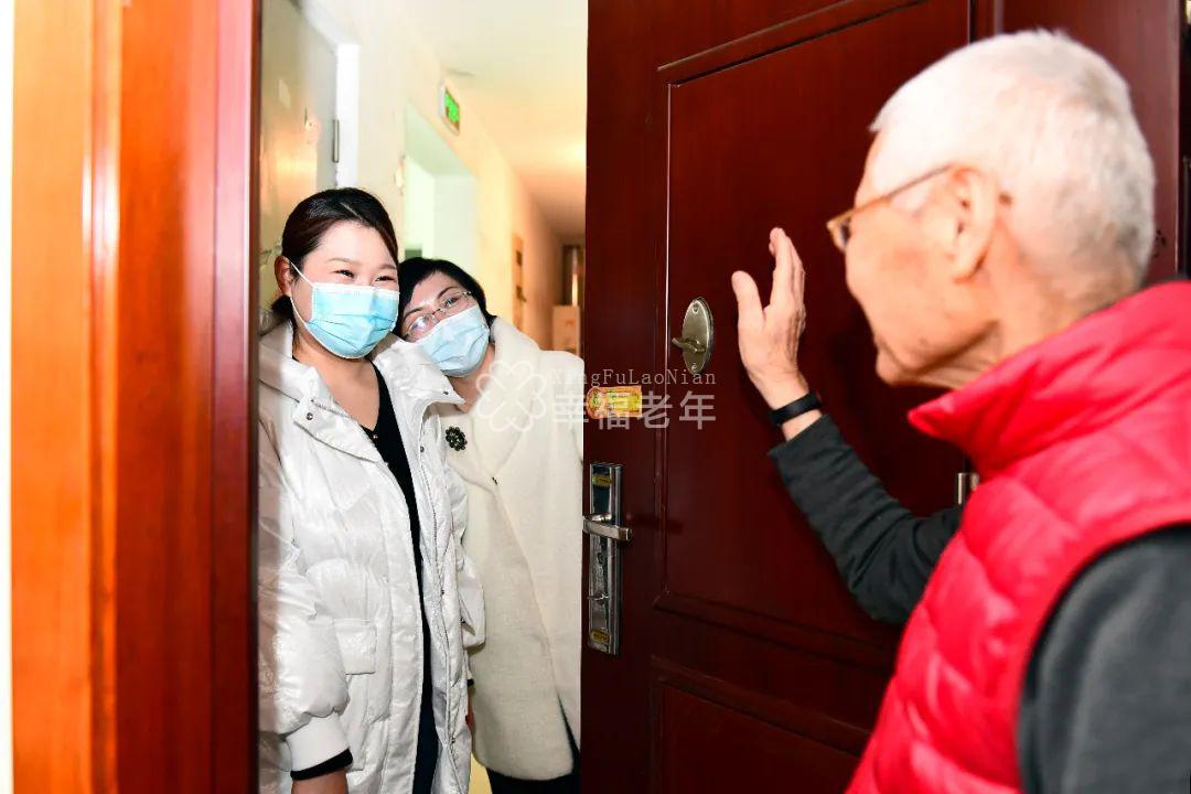 图片来源:新华社