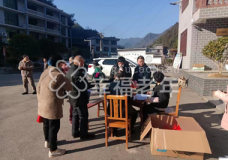 溆浦三江镇：为特殊老年人群体发放“防疫健康包”