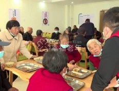 幸福食堂里的“幸福滋味”！聊城52家幸福食堂人气爆棚，老人吃饭享补贴