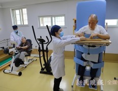 8月起，上海静安将分批推广“五床联动”养老模式，解决老人医养康养痛点