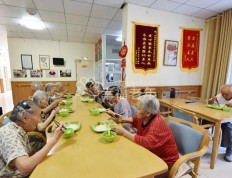 安徽巢湖：“老年食堂”吃出幸福滋味