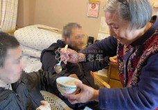 当我老去，谁来照顾一对智力残疾儿子？杭州老夫妻和儿子们一起住进养老中心