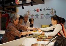 黑龙江：助老餐厅让老年人吃上可口饭菜