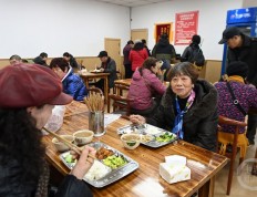 沙坪坝区：社区食堂 老年助餐