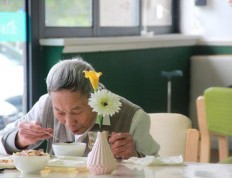重庆长寿区：打造老年食堂 守护老年人幸福“食”光