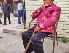 浙江最长寿老人过111岁生日：生活基本自理、没有养生秘诀